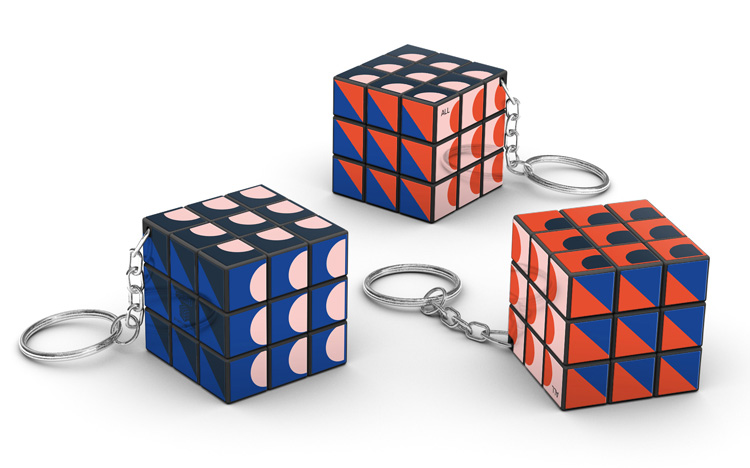 Rubik's 3x3 keychain - Warby Praker